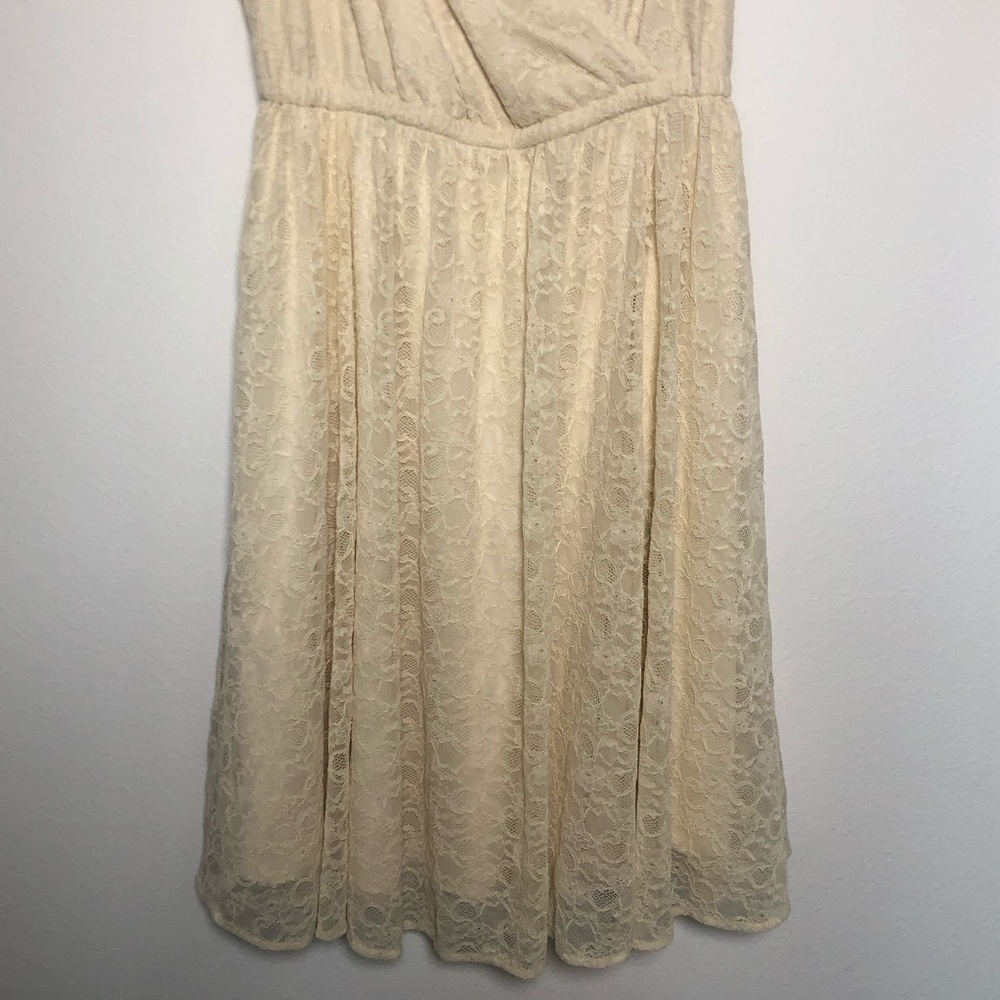 TORRID V-Cut Lace Dress (00, M/L) - Picture 4 of 10